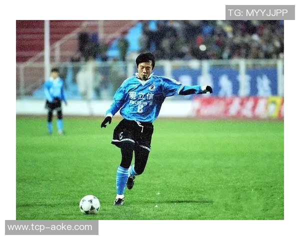 足球王鹏的传奇之路：从草根球员到国家队明星的奋斗故事